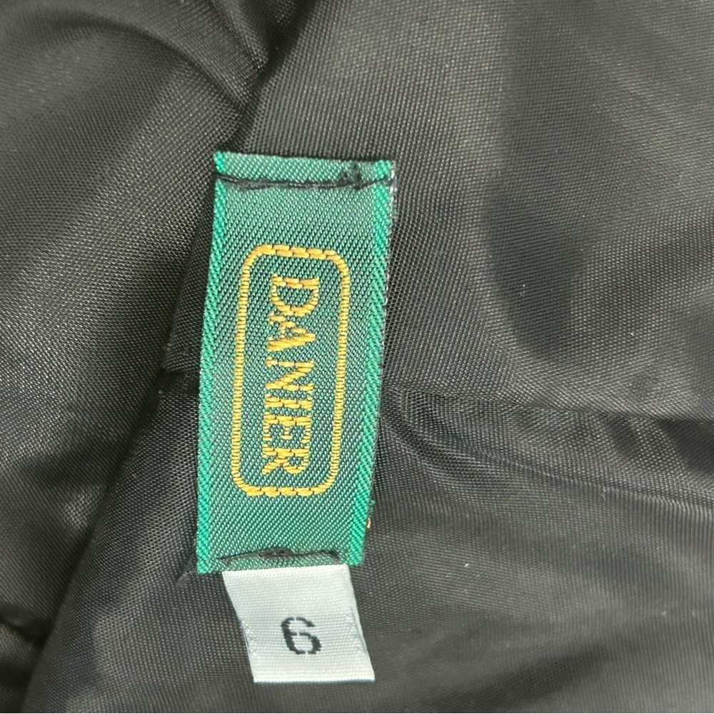 Danier leather vintage black leather V waist pleated pants - Picture 11 of 13